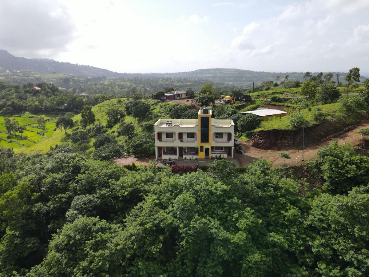 Anand Valley Hotel Panhāla Exterior photo