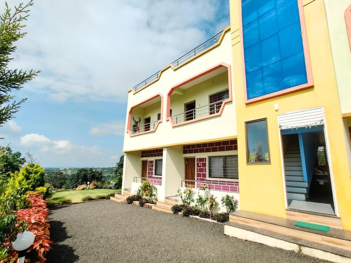 Anand Valley Hotel Panhāla Exterior photo